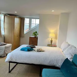 Cb53 Tower Bridge Townhouse 2 Bathrooms & Free Parking Ferienhaus London