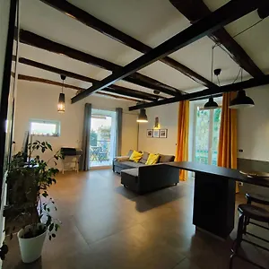 Apartment Montesanto 77 Casa Panoramica Al Centro Storico, Neapel